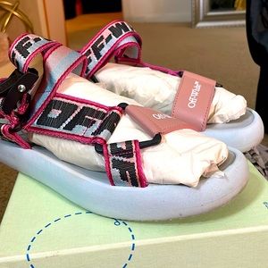 Off white trek sandal